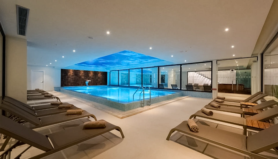 هتل فلورا گاردن افسوس کوش آداسی